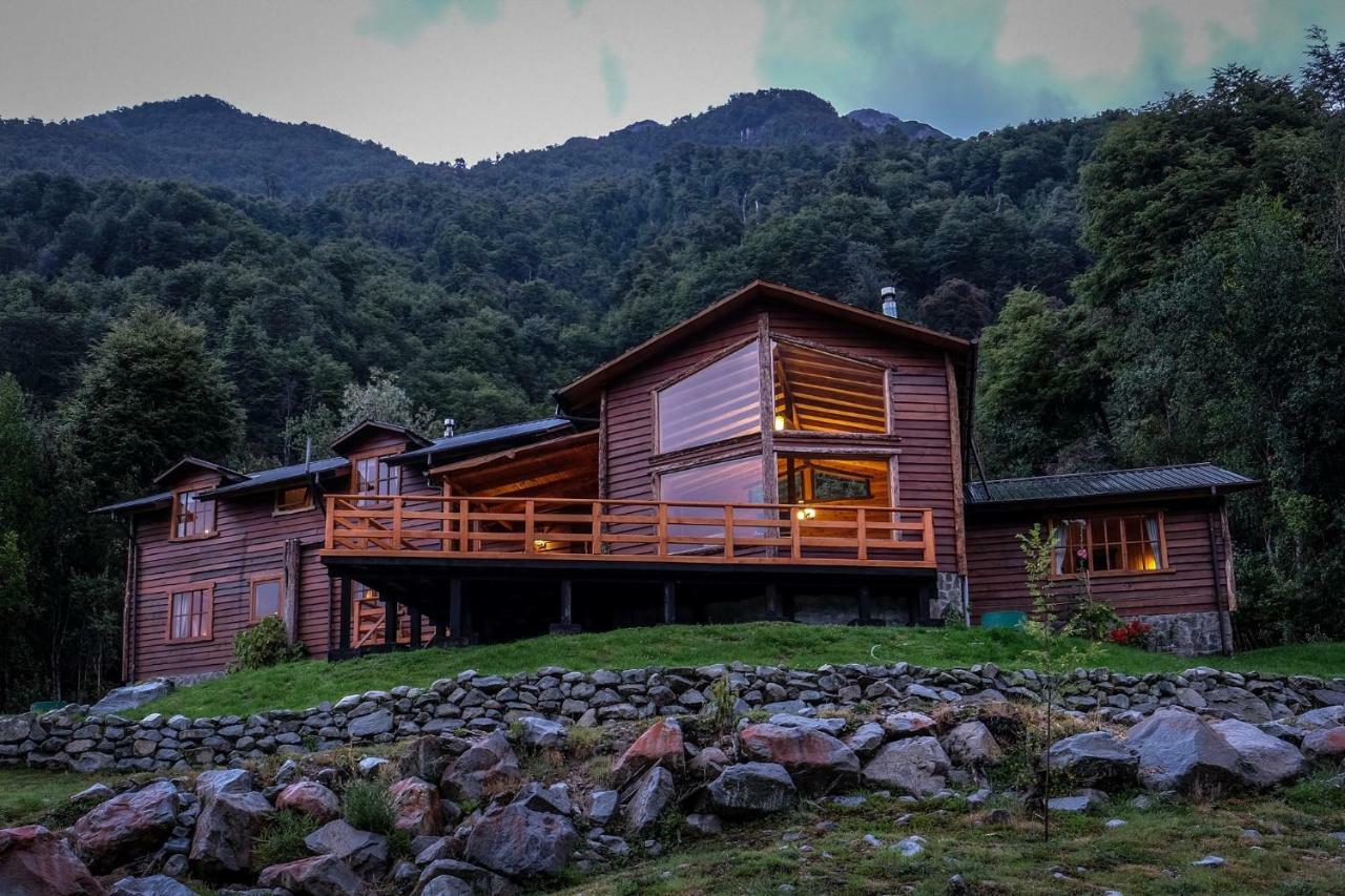 La Cabana Fishing Lodge Puerto Ramirez Bagian luar foto
