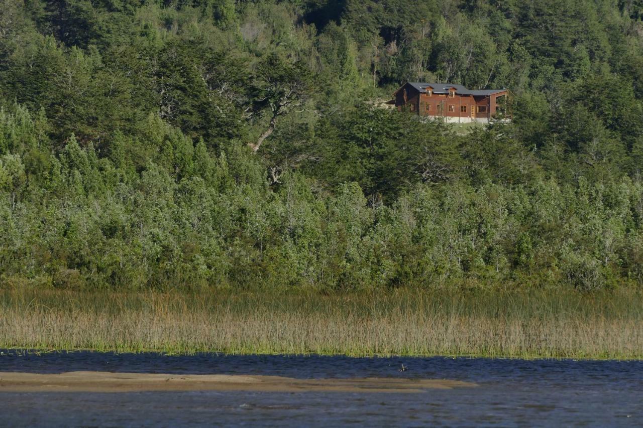 La Cabana Fishing Lodge Puerto Ramirez Bagian luar foto